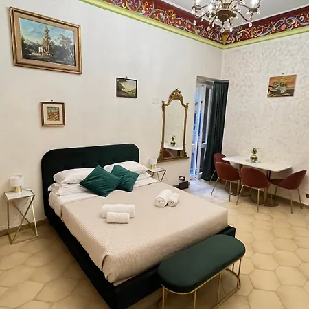 Pantheon Luxury Noble Appartement